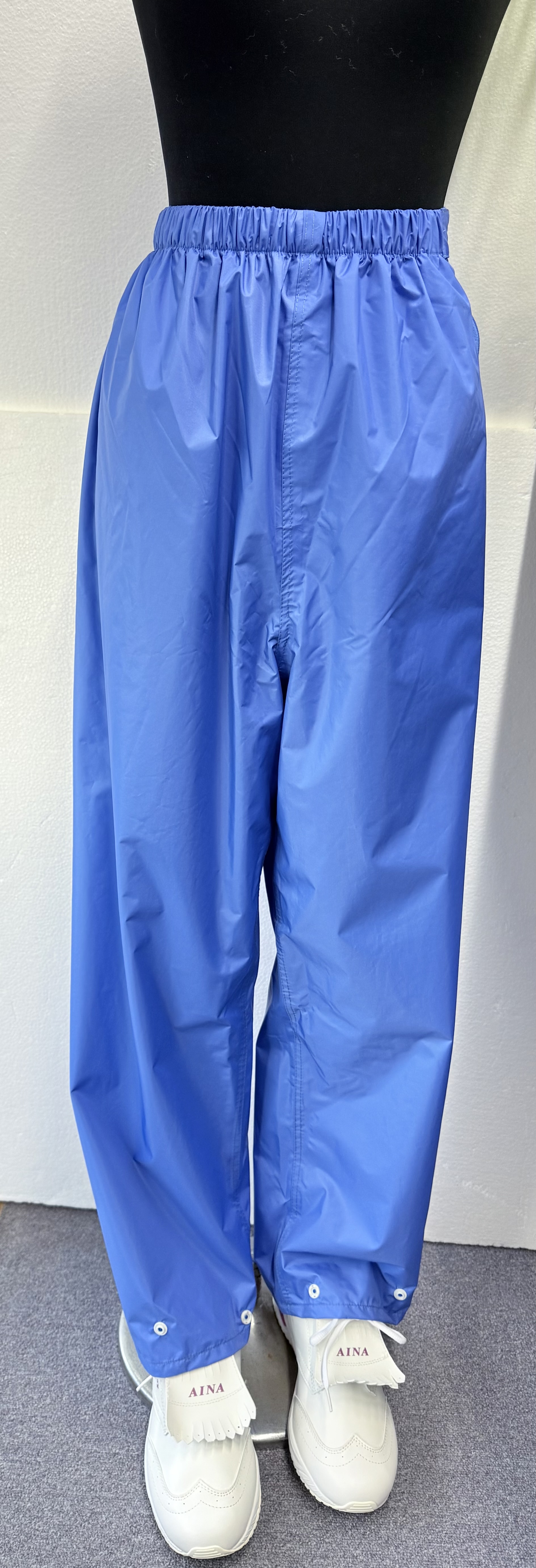 キャディーパンツ